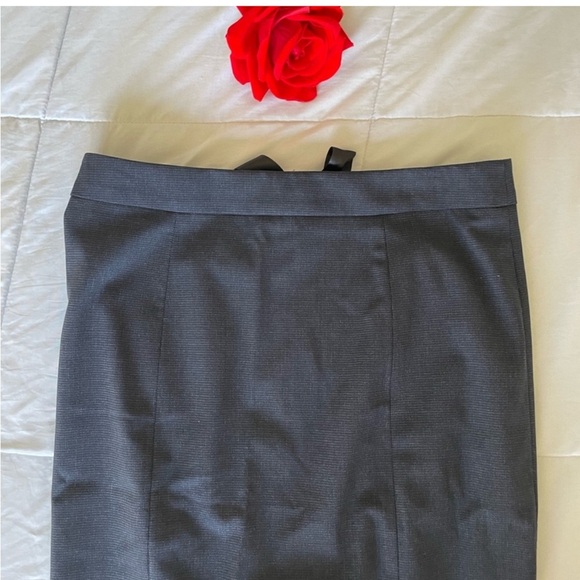 Red Valentino blue black back zip skirt - Picture 2 of 11